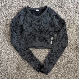 Gymshark Women's Gray Camo Crop Top